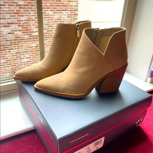 Vince Camuto Grendan Booties